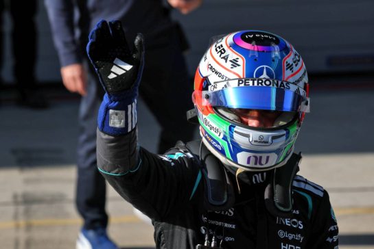 Andrea Kimi Antonelli (ITA) Mercedes AMG Formula One Team celebrates his pole position in qualifying parc ferme.
14.03.2026. Formula 1 World Championship, Rd 2, Chinese Grand Prix, Shanghai, China, Sprint and Qualifying Day.
- www.xpbimages.com, EMail: requests@xpbimages.com © Copyright: Batchelor / XPB Images