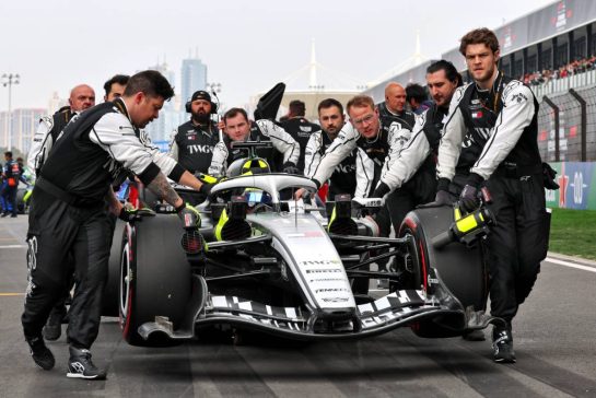 Sergio Perez (MEX) Cadillac Formula 1 Team MAC-26 on the grid.
15.03.2026. Formula 1 World Championship, Rd 2, Chinese Grand Prix, Shanghai, China, Race Day.
- www.xpbimages.com, EMail: requests@xpbimages.com © Copyright: Batchelor / XPB Images