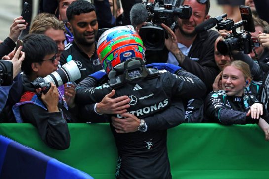 Race winner Andrea Kimi Antonelli (ITA) Mercedes AMG Formula One Team celebrates with his father Marco Antonelli (ITA) in parc ferme.
15.03.2026. Formula 1 World Championship, Rd 2, Chinese Grand Prix, Shanghai, China, Race Day.
- www.xpbimages.com, EMail: requests@xpbimages.com © Copyright: Moy / XPB Images