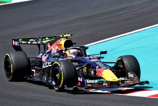Isack Hadjar (FRA) Red Bull Racing RB22.
27.03.2026. Formula 1 World Championship, Rd 3, Japanese Grand Prix, Suzuka, Japan, Practice Day.
- www.xpbimages.com, EMail: requests@xpbimages.com © Copyright: Bearne / XPB Images