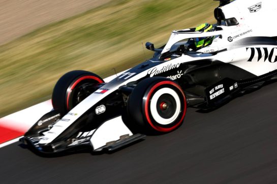 Sergio Perez (MEX) Cadillac Formula 1 Team MAC-26.
27.03.2026. Formula 1 World Championship, Rd 3, Japanese Grand Prix, Suzuka, Japan, Practice Day.
- www.xpbimages.com, EMail: requests@xpbimages.com © Copyright: Bearne / XPB Images