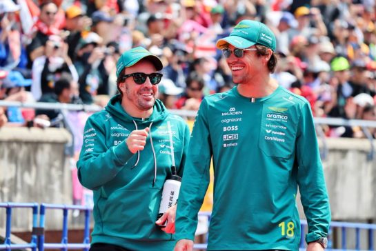 (L to R): Fernando Alonso (ESP) Aston Martin F1 Team with Lance Stroll (CDN) Aston Martin F1 Team on the drivers' parade.
29.03.2026. Formula 1 World Championship, Rd 3, Japanese Grand Prix, Suzuka, Japan, Race Day.
- www.xpbimages.com, EMail: requests@xpbimages.com © Copyright: Batchelor / XPB Images