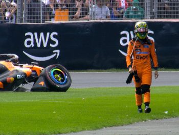 Disappointed Piastri ‘shocked' by Aussie GP out lap crash