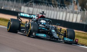 Pin makes history – becomes first female to test a Mercedes F1 car!