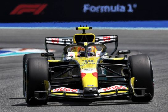 Liam Lawson (NZL) Racing Bulls Formula One Team VCARB 03.
01.05.2026. Formula 1 World Championship, Rd 4, Miami Grand Prix, Miami, Florida, USA, Sprint Qualifying Day.
- www.xpbimages.com, EMail: requests@xpbimages.com © Copyright: Dunbar / XPB Images