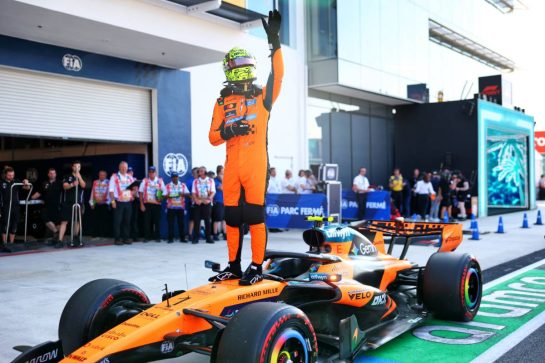 Lando Norris (GBR) McLaren F1 Team MCL40 celebrates his pole position in Sprint qualifying parc ferme.
01.05.2026. Formula 1 World Championship, Rd 4, Miami Grand Prix, Miami, Florida, USA, Sprint Qualifying Day.
- www.xpbimages.com, EMail: requests@xpbimages.com © Copyright: Bearne / XPB Images
