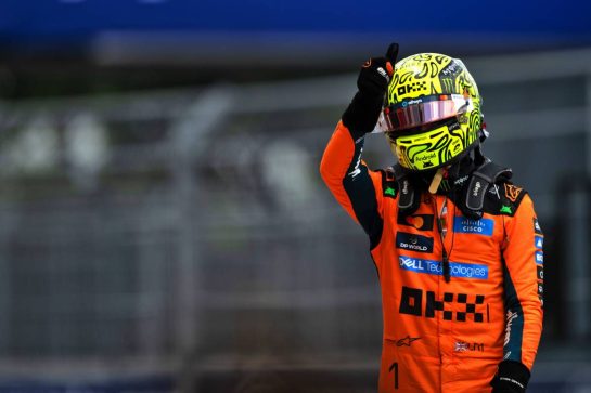 Sprint winner Lando Norris (GBR) McLaren F1 Team celebrates in parc ferme.
02.05.2026. Formula 1 World Championship, Rd 4, Miami Grand Prix, Miami, Florida, USA, Sprint and Qualifying Day.
- www.xpbimages.com, EMail: requests@xpbimages.com © Copyright: Price / XPB Images