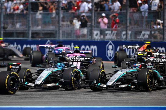 George Russell (GBR) Mercedes AMG Formula One Team W17 and Andrea Kimi Antonelli (ITA) Mercedes AMG Formula One Team W17 at the start of Sprint.
02.05.2026. Formula 1 World Championship, Rd 4, Miami Grand Prix, Miami, Florida, USA, Sprint and Qualifying Day.
- www.xpbimages.com, EMail: requests@xpbimages.com © Copyright: Price / XPB Images