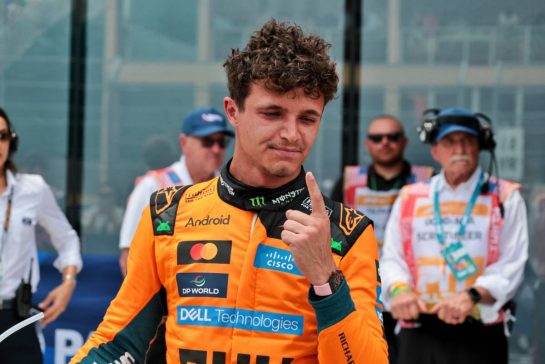 Race winner Lando Norris (GBR) McLaren F1 Team celebrates in Sprint parc ferme.
02.05.2026. Formula 1 World Championship, Rd 4, Miami Grand Prix, Miami, Florida, USA, Sprint and Qualifying Day.
- www.xpbimages.com, EMail: requests@xpbimages.com © Copyright: Moy / XPB Images
