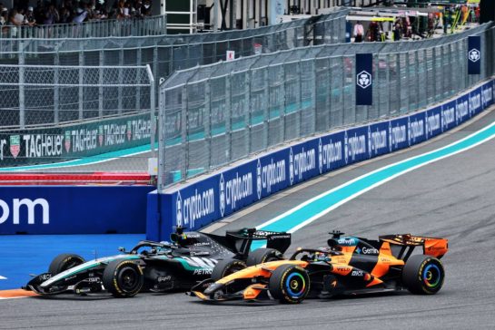 George Russell (GBR) Mercedes AMG Formula One Team W17 and Oscar Piastri (AUS) McLaren F1 Team MCL40 battle for position.
03.05.2026. Formula 1 World Championship, Rd 4, Miami Grand Prix, Miami, Florida, USA, Race Day.
- www.xpbimages.com, EMail: requests@xpbimages.com © Copyright: Moy / XPB Images