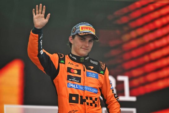 Oscar Piastri (AUS) McLaren F1 Team celebrates his third position on the podium.
03.05.2026. Formula 1 World Championship, Rd 4, Miami Grand Prix, Miami, Florida, USA, Race Day.
- www.xpbimages.com, EMail: requests@xpbimages.com © Copyright: Price / XPB Images