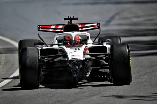 Esteban Ocon (FRA) Haas F1 Team VF-26 crashed in the practice session.
22.05.2026. Formula 1 World Championship, Rd 5, Canadian Grand Prix, Montreal, Canada, Sprint Qualifying Day.
- www.xpbimages.com, EMail: requests@xpbimages.com © Copyright: Price / XPB Images