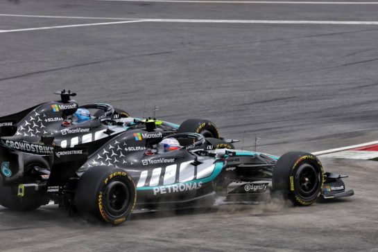 George Russell (GBR) Mercedes AMG Formula One Team W17 and Andrea Kimi Antonelli (ITA) Mercedes AMG Formula One Team W17 battle for the lead of the Sprint race.
23.05.2026. Formula 1 World Championship, Rd 5, Canadian Grand Prix, Montreal, Canada, Sprint and Qualifying Day.
- www.xpbimages.com, EMail: requests@xpbimages.com © Copyright: Moy / XPB Images