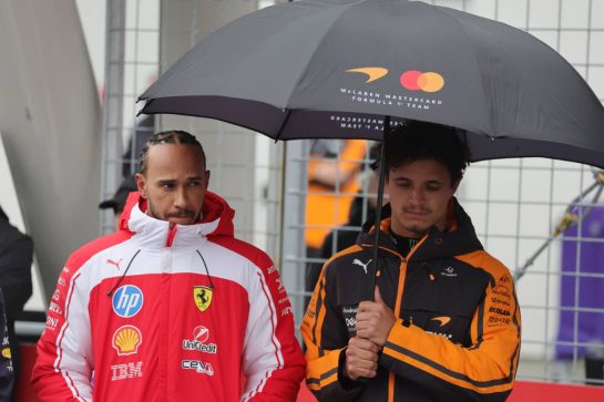 (L to R): Lewis Hamilton (GBR) Scuderia Ferrari with Lando Norris (GBR) McLaren F1 Team on the grid.
24.05.2026. Formula 1 World Championship, Rd 5, Canadian Grand Prix, Montreal, Canada, Race Day.
- www.xpbimages.com, EMail: requests@xpbimages.com © Copyright: Moy / XPB Images