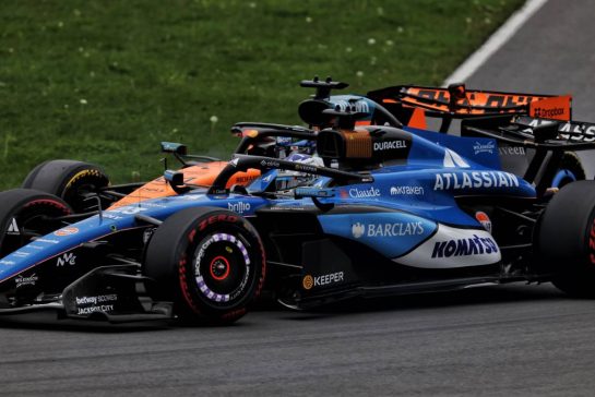 Alexander Albon (THA) Williams F1 Team FW48 and Oscar Piastri (AUS) McLaren F1 Team MCL40 collide.
24.05.2026. Formula 1 World Championship, Rd 5, Canadian Grand Prix, Montreal, Canada, Race Day.
- www.xpbimages.com, EMail: requests@xpbimages.com © Copyright: Dunbar / XPB Images