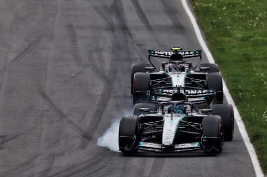 George Russell (GBR) Mercedes AMG Formula One Team W17 locks up under braking ahead of Andrea Kimi Antonelli (ITA) Mercedes AMG Formula One Team W17.
24.05.2026. Formula 1 World Championship, Rd 5, Canadian Grand Prix, Montreal, Canada, Race Day.
- www.xpbimages.com, EMail: requests@xpbimages.com © Copyright: Dunbar / XPB Images