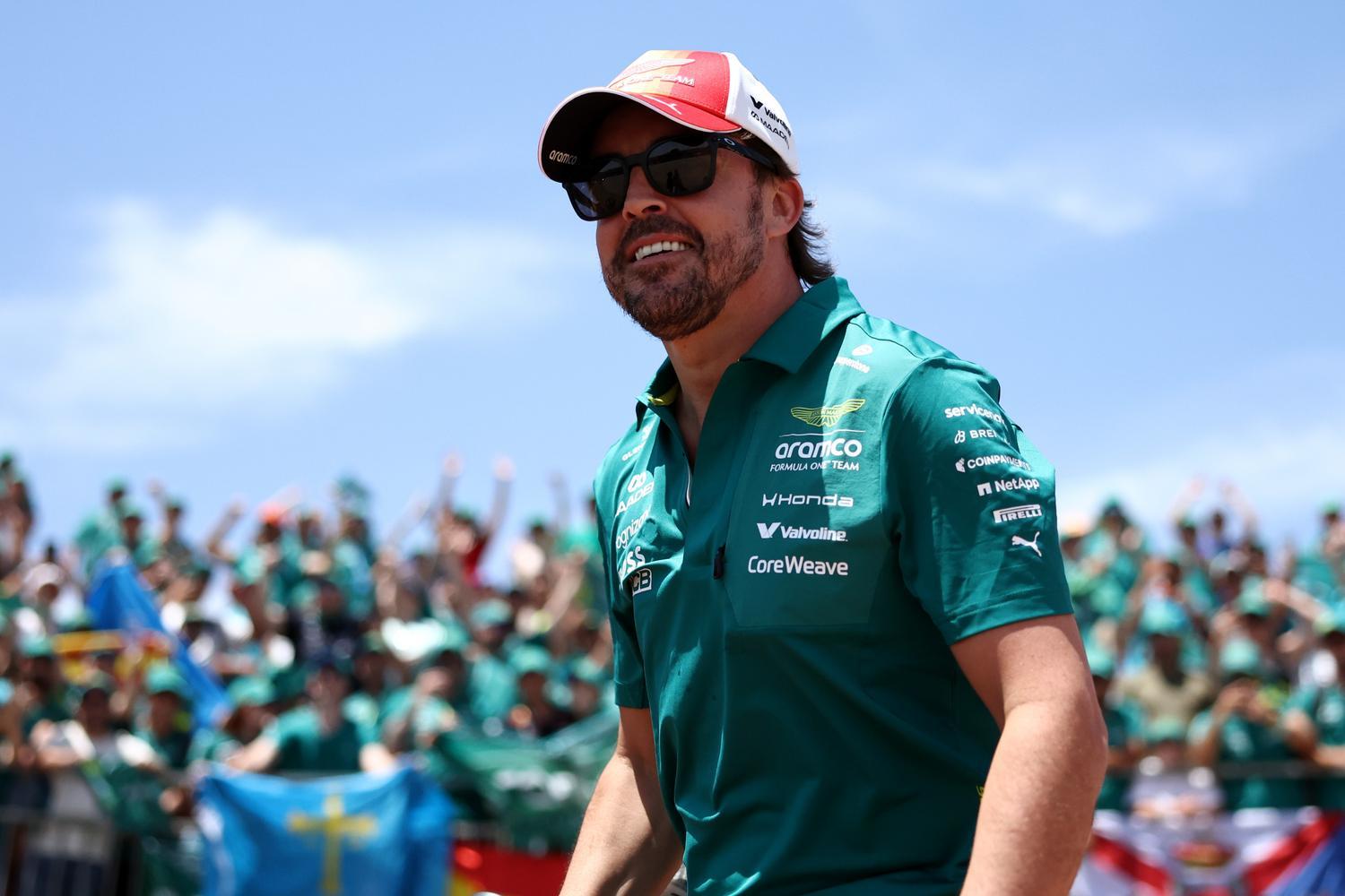 Alonso admits drivers&rsquo; parade was &lsquo;best part of Barcelona weekend