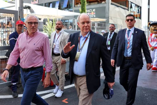 (L to R): Stefano Domenicali (ITA) Formula One President and CEO with HSH Prince Albert of Monaco (MON).
06.06.2026. Formula 1 World Championship, Rd 6, Monaco Grand Prix, Monte Carlo, Monaco, Qualifying Day.
- www.xpbimages.com, EMail: requests@xpbimages.com © Copyright: Rew / XPB Images