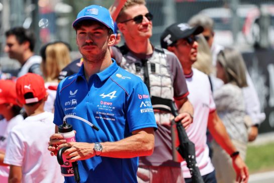 Pierre Gasly (FRA) Alpine F1 Team on the drivers' parade.
14.06.2026. Formula 1 World Championship, Rd 7, Barcelona-Catalunya Grand Prix, Barcelona, Spain, Race Day.
- www.xpbimages.com, EMail: requests@xpbimages.com © Copyright: Batchelor / XPB Images