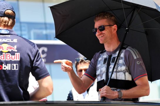 Nico Hulkenberg (GER) Audi F1 Team on the drivers' parade.
14.06.2026. Formula 1 World Championship, Rd 7, Barcelona-Catalunya Grand Prix, Barcelona, Spain, Race Day.
- www.xpbimages.com, EMail: requests@xpbimages.com © Copyright: Batchelor / XPB Images