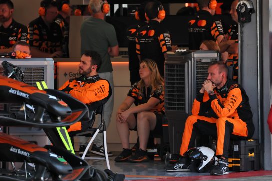 McLaren F1 Team watches the race.
14.06.2026. Formula 1 World Championship, Rd 7, Barcelona-Catalunya Grand Prix, Barcelona, Spain, Race Day.
- www.xpbimages.com, EMail: requests@xpbimages.com © Copyright: Rew / XPB Images