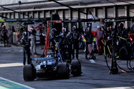 Carlos Sainz (ESP) Williams F1 Team FW48 makes a pit stop.
14.06.2026. Formula 1 World Championship, Rd 7, Barcelona-Catalunya Grand Prix, Barcelona, Spain, Race Day.
- www.xpbimages.com, EMail: requests@xpbimages.com © Copyright: Rew / XPB Images