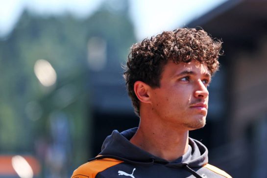 Lando Norris (GBR) McLaren F1 Team.
25.06.2026. Formula 1 World Championship, Rd 8, Austrian Grand Prix, Spielberg, Austria, Preparation Day.
- www.xpbimages.com, EMail: requests@xpbimages.com © Copyright: Bearne / XPB Images