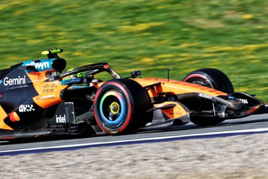 Lando Norris (GBR) McLaren F1 Team MCL40.
26.06.2026. Formula 1 World Championship, Rd 8, Austrian Grand Prix, Spielberg, Austria, Practice Day.
- www.xpbimages.com, EMail: requests@xpbimages.com © Copyright: Bearne / XPB Images