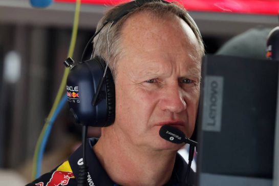 Paul Monaghan (GBR) Red Bull Racing Chief Engineer.
27.06.2026. Formula 1 World Championship, Rd 8, Austrian Grand Prix, Spielberg, Austria, Qualifying Day.
- www.xpbimages.com, EMail: requests@xpbimages.com © Copyright: Charniaux / XPB Images
