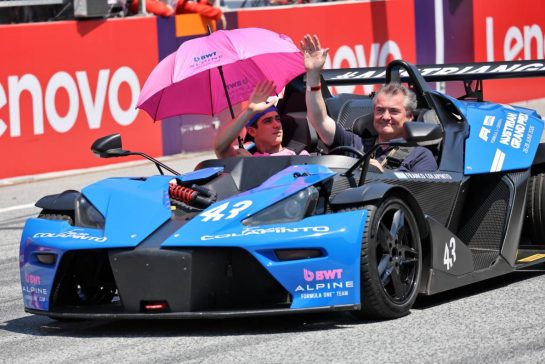 Franco Colapinto (ARG) Alpine F1 Team on the drivers' parade.
28.06.2026. Formula 1 World Championship, Rd 8, Austrian Grand Prix, Spielberg, Austria, Race Day.
- www.xpbimages.com, EMail: requests@xpbimages.com © Copyright: Charniaux / XPB Images