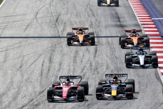 Charles Leclerc (MON) Scuderia Ferrari SF-26 and Max Verstappen (NLD) Red Bull Racing RB22 battle for position.
28.06.2026. Formula 1 World Championship, Rd 8, Austrian Grand Prix, Spielberg, Austria, Race Day.
- www.xpbimages.com, EMail: requests@xpbimages.com © Copyright: Bearne / XPB Images