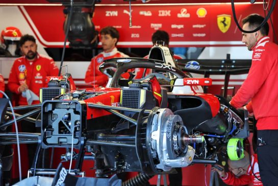 Scuderia Ferrari SF-26 being prepared in the pit garage by mechanics.
02.07.2026. Formula 1 World Championship, Rd 9, British Grand Prix, Silverstone, England, Preparation Day.
- www.xpbimages.com, EMail: requests@xpbimages.com © Copyright: Moy / XPB Images