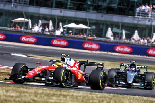 Lewis Hamilton (GBR) Scuderia Ferrari SF-26 leads Andrea Kimi Antonelli (ITA) Mercedes AMG Formula One Team W17.
04.07.2026. Formula 1 World Championship, Rd 9, British Grand Prix, Silverstone, England, Sprint and Qualifying Day.
- www.xpbimages.com, EMail: requests@xpbimages.com © Copyright: Bearne / XPB Images
