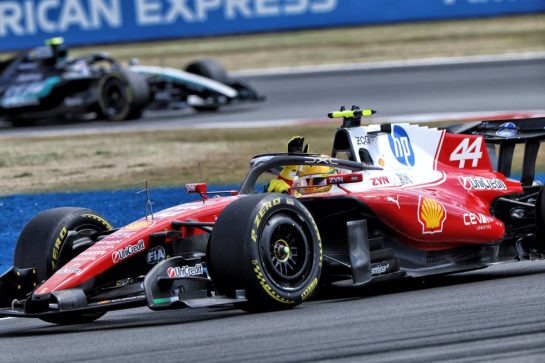 Lewis Hamilton (GBR) Scuderia Ferrari SF-26 waves at the end of the race.
04.07.2026. Formula 1 World Championship, Rd 9, British Grand Prix, Silverstone, England, Sprint and Qualifying Day.
- www.xpbimages.com, EMail: requests@xpbimages.com © Copyright: Charniaux / XPB Images