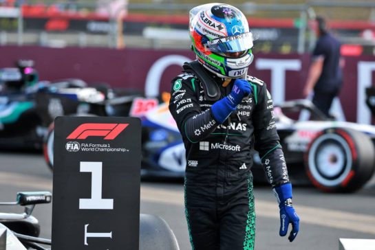 Andrea Kimi Antonelli (ITA) Mercedes AMG Formula One Team celebrates his pole position in qualifying parc ferme.
04.07.2026. Formula 1 World Championship, Rd 9, British Grand Prix, Silverstone, England, Sprint and Qualifying Day.
- www.xpbimages.com, EMail: requests@xpbimages.com © Copyright: Charniaux / XPB Images