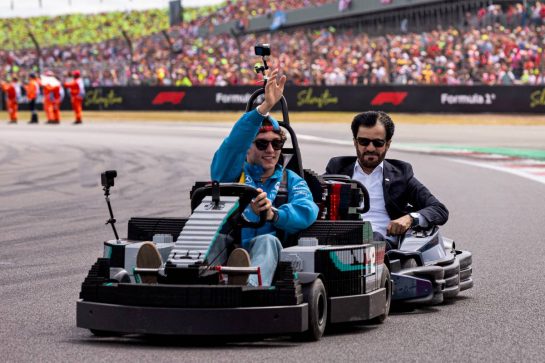 Andrea Kimi Antonelli (ITA) Mercedes AMG Formula One Team in a Lego kart on the drivers' parade chased by Mohammed Bin Sulayem (UAE) FIA President.
05.07.2026. Formula 1 World Championship, Rd 9, British Grand Prix, Silverstone, England, Race Day.
- www.xpbimages.com, EMail: requests@xpbimages.com © Copyright: Denny / XPB Images