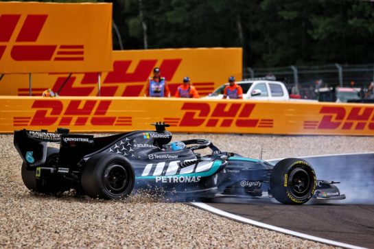 George Russell (GBR) Mercedes AMG Formula One Team W17 crashes out at the start of the race.
19.07.2026. Formula 1 World Championship, Rd 10, Belgian Grand Prix, Spa Francorchamps, Belgium, Race Day.
- www.xpbimages.com, EMail: requests@xpbimages.com © Copyright: XPB Images