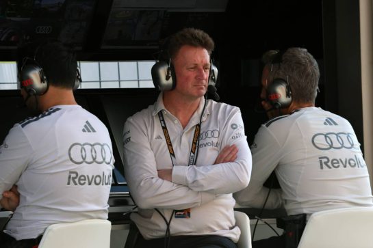 Allan McNish (GBR) Audi F1 Team Racing Director.
24.07.2026. Formula 1 World Championship, Rd 11, Hungarian Grand Prix, Budapest, Hungary, Practice Day.
- www.xpbimages.com, EMail: requests@xpbimages.com © Copyright: Batchelor / XPB Images