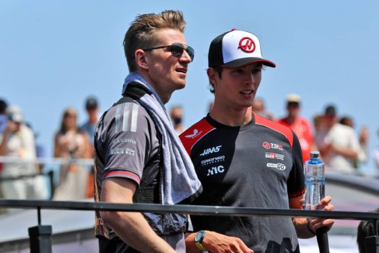 (L to R): Nico Hulkenberg (GER) Audi F1 Team and Oliver Bearman (GBR) Haas F1 Team on the drivers' parade.
26.07.2026. Formula 1 World Championship, Rd 11, Hungarian Grand Prix, Budapest, Hungary, Race Day.
- www.xpbimages.com, EMail: requests@xpbimages.com © Copyright: Batchelor / XPB Images