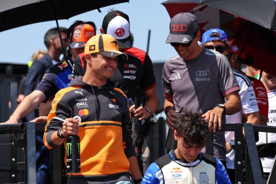 Lando Norris (GBR) McLaren F1 Team on the drivers' parade.
26.07.2026. Formula 1 World Championship, Rd 11, Hungarian Grand Prix, Budapest, Hungary, Race Day.
- www.xpbimages.com, EMail: requests@xpbimages.com © Copyright: Rew / XPB Images