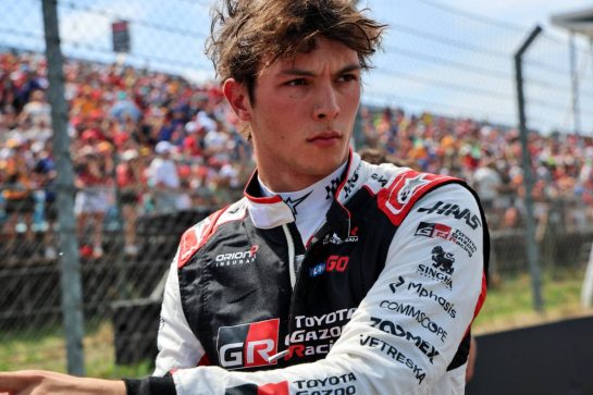 Oliver Bearman (GBR) Haas F1 Team on the grid.
26.07.2026. Formula 1 World Championship, Rd 11, Hungarian Grand Prix, Budapest, Hungary, Race Day.
- www.xpbimages.com, EMail: requests@xpbimages.com © Copyright: Batchelor / XPB Images