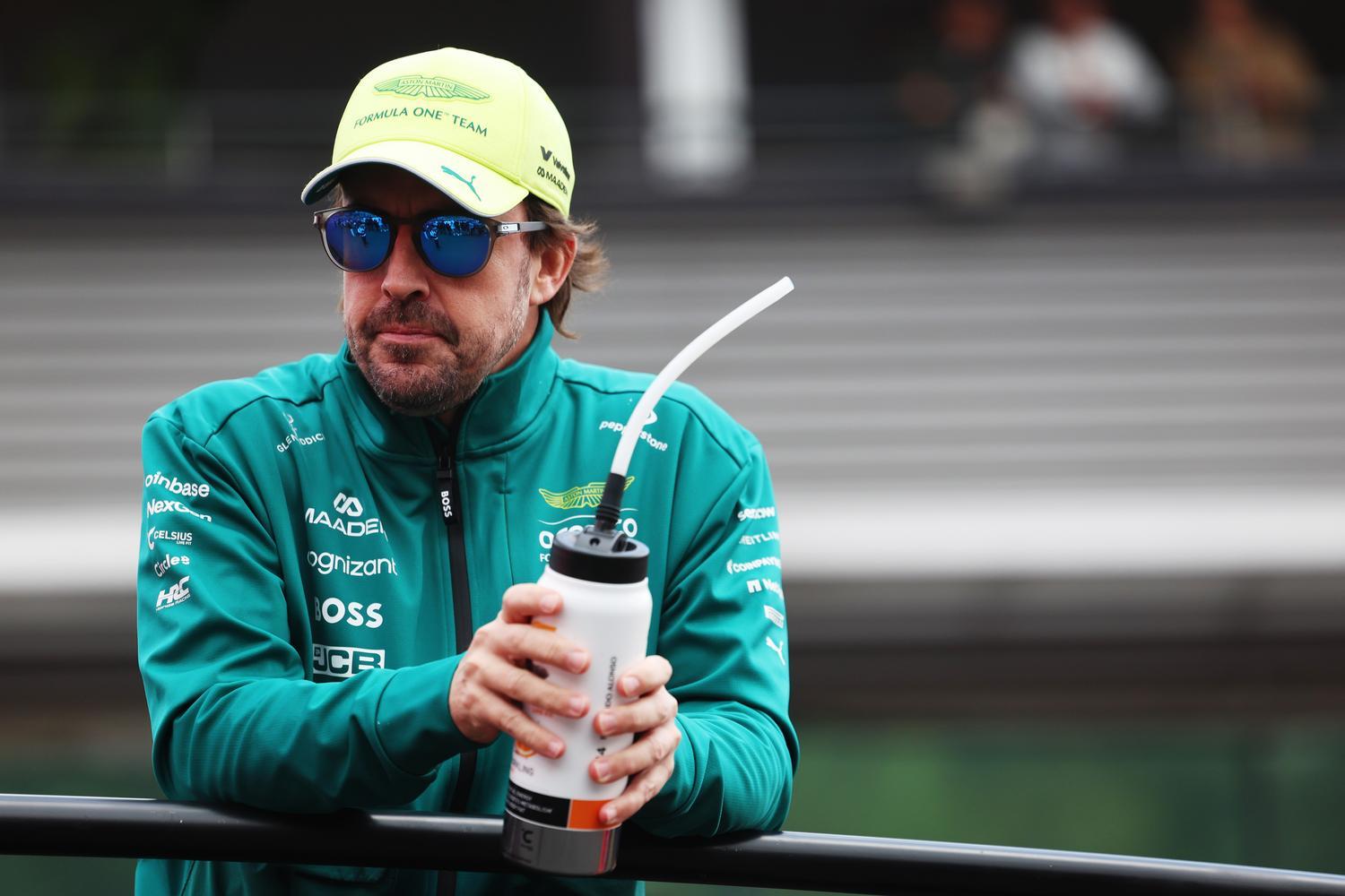 Button hopes &lsquo;true F1 great&rsquo; Alonso &lsquo;stays a little longer&rsquo;