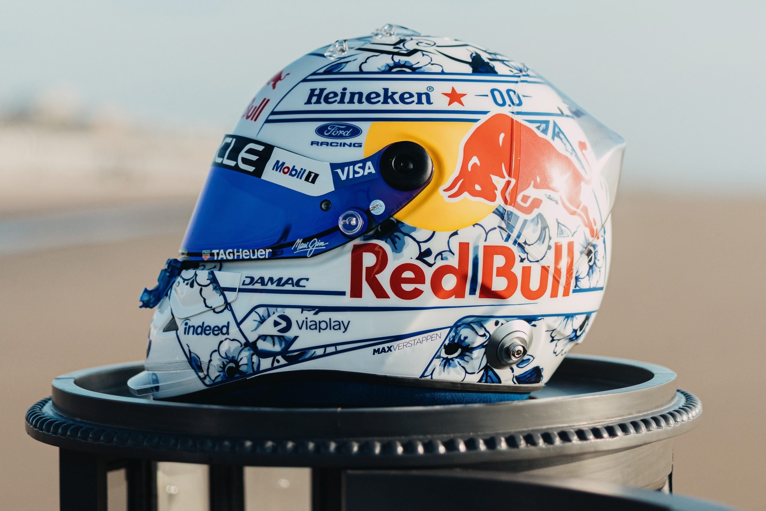 &lsquo;Dankjewel, Zandvoort&rsquo;: Verstappens one-off lid for final home GP