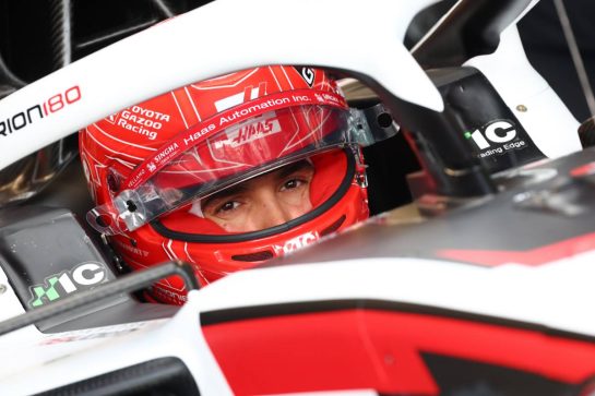 Esteban Ocon (FRA) Haas F1 Team VF-26.
21.08.2026. Formula 1 World Championship, Rd 12, Dutch Grand Prix, Zandvoort, Netherlands, Sprint Qualifying Day.
- www.xpbimages.com, EMail: requests@xpbimages.com © Copyright: Bearne / XPB Images