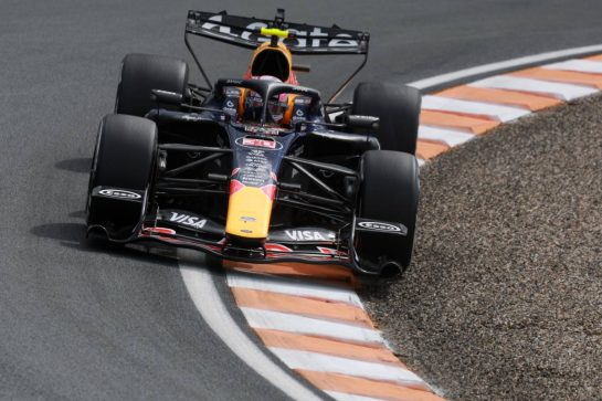 Liam Lawson (NZL) Red Bull Racing RB22.
21.08.2026. Formula 1 World Championship, Rd 12, Dutch Grand Prix, Zandvoort, Netherlands, Sprint Qualifying Day.
- www.xpbimages.com, EMail: requests@xpbimages.com © Copyright: Charniaux / XPB Images