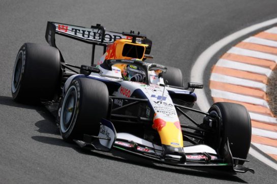 Arvid Lindblad (GBR) Racing Bulls Formula One Team VCARB 03.
21.08.2026. Formula 1 World Championship, Rd 12, Dutch Grand Prix, Zandvoort, Netherlands, Sprint Qualifying Day.
- www.xpbimages.com, EMail: requests@xpbimages.com © Copyright: Charniaux / XPB Images