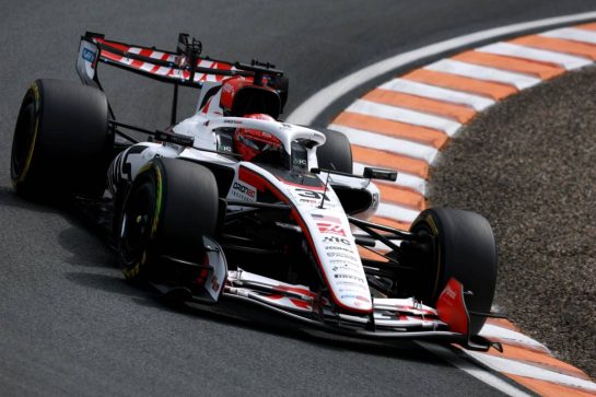 Esteban Ocon (FRA) Haas F1 Team VF-26.
21.08.2026. Formula 1 World Championship, Rd 12, Dutch Grand Prix, Zandvoort, Netherlands, Sprint Qualifying Day.
- www.xpbimages.com, EMail: requests@xpbimages.com © Copyright: Charniaux / XPB Images