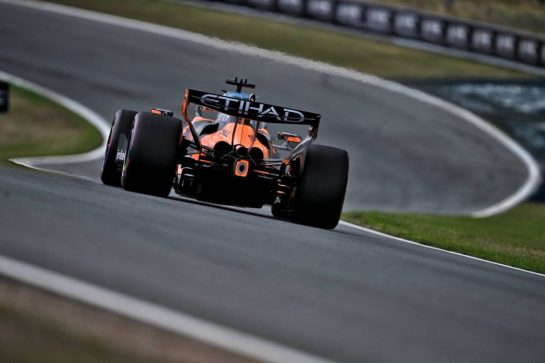 Oscar Piastri (AUS) McLaren F1 Team MCL40.
21.08.2026. Formula 1 World Championship, Rd 12, Dutch Grand Prix, Zandvoort, Netherlands, Sprint Qualifying Day.
- www.xpbimages.com, EMail: requests@xpbimages.com © Copyright: Price / XPB Images