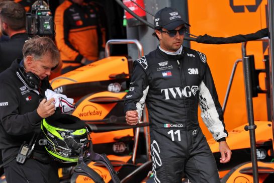 (L to R): Xavi Martos (ESP) Cadillac Formula 1 Team Physio with Sergio Perez (MEX) Cadillac Formula 1 Team.
21.08.2026. Formula 1 World Championship, Rd 12, Dutch Grand Prix, Zandvoort, Netherlands, Sprint Qualifying Day.
- www.xpbimages.com, EMail: requests@xpbimages.com © Copyright: Batchelor / XPB Images