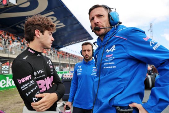 (L to R): Franco Colapinto (ARG) Alpine F1 Team with Josh Peckett (GBR) Alpine F1 Team Race Engineer on the grid.
22.08.2026. Formula 1 World Championship, Rd 12, Dutch Grand Prix, Zandvoort, Netherlands, Sprint and Qualifying Day.
- www.xpbimages.com, EMail: requests@xpbimages.com © Copyright: Batchelor / XPB Images